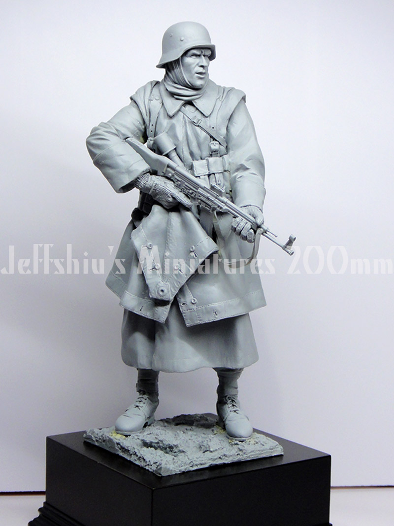 Jeffshiu's Miniatures 200mm WWII German w/Stg. 44 | planetFigure ...