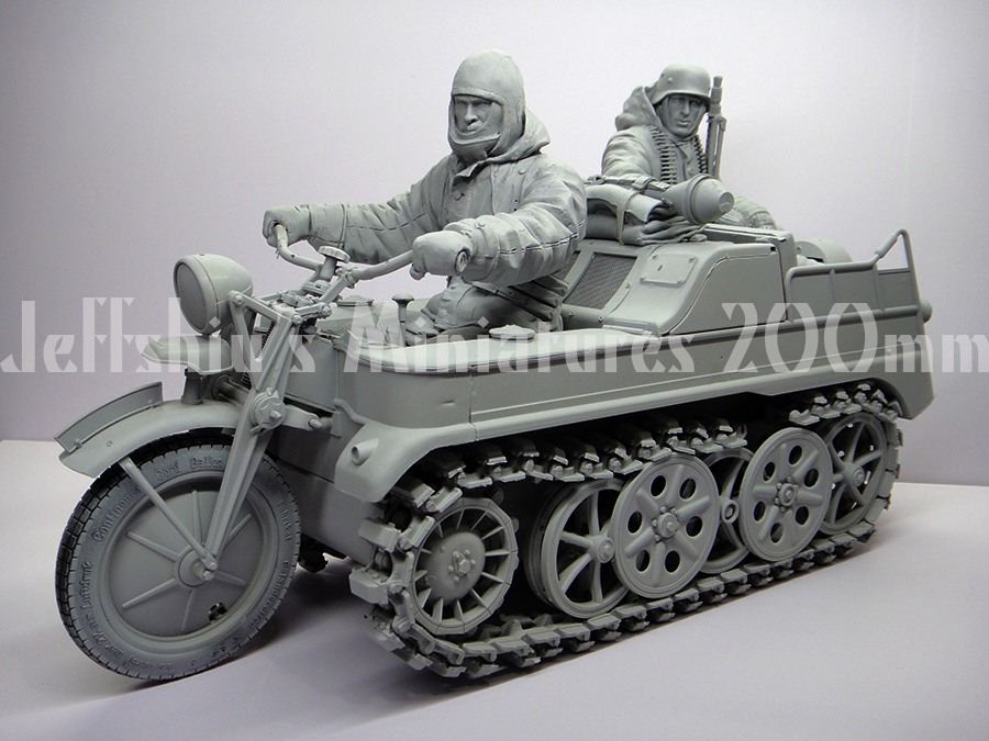 Jeffshiu's Miniatures 1/9 200mm WWII German Kettenkrad winter Rider ...