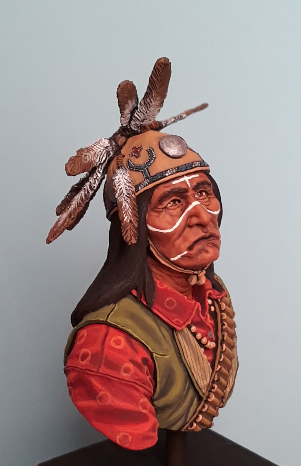 La Meridiana Lipan Apache Warrior wearing War/Medicine Headdress ...