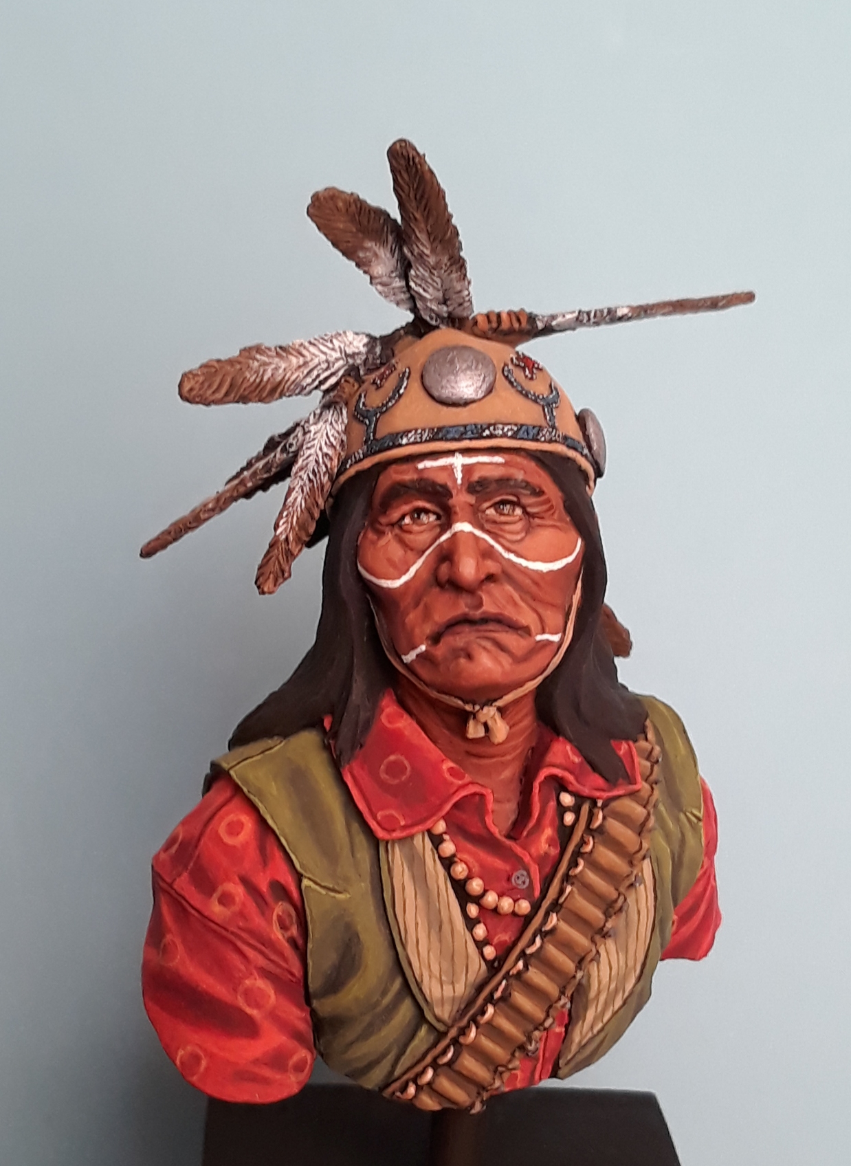 La Meridiana Lipan Apache Warrior wearing War/Medicine Headdress ...