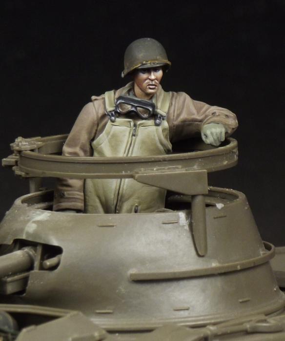 Video Review - The Bodi M8 Greyhound Crewman 1/35 | planetFigure ...