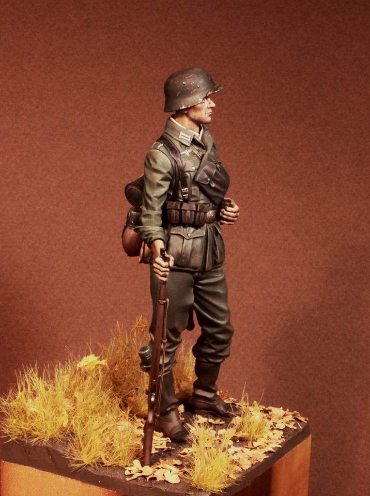 Completed - Wehrmacht soldier Eastern front | planetFigure | Miniatures