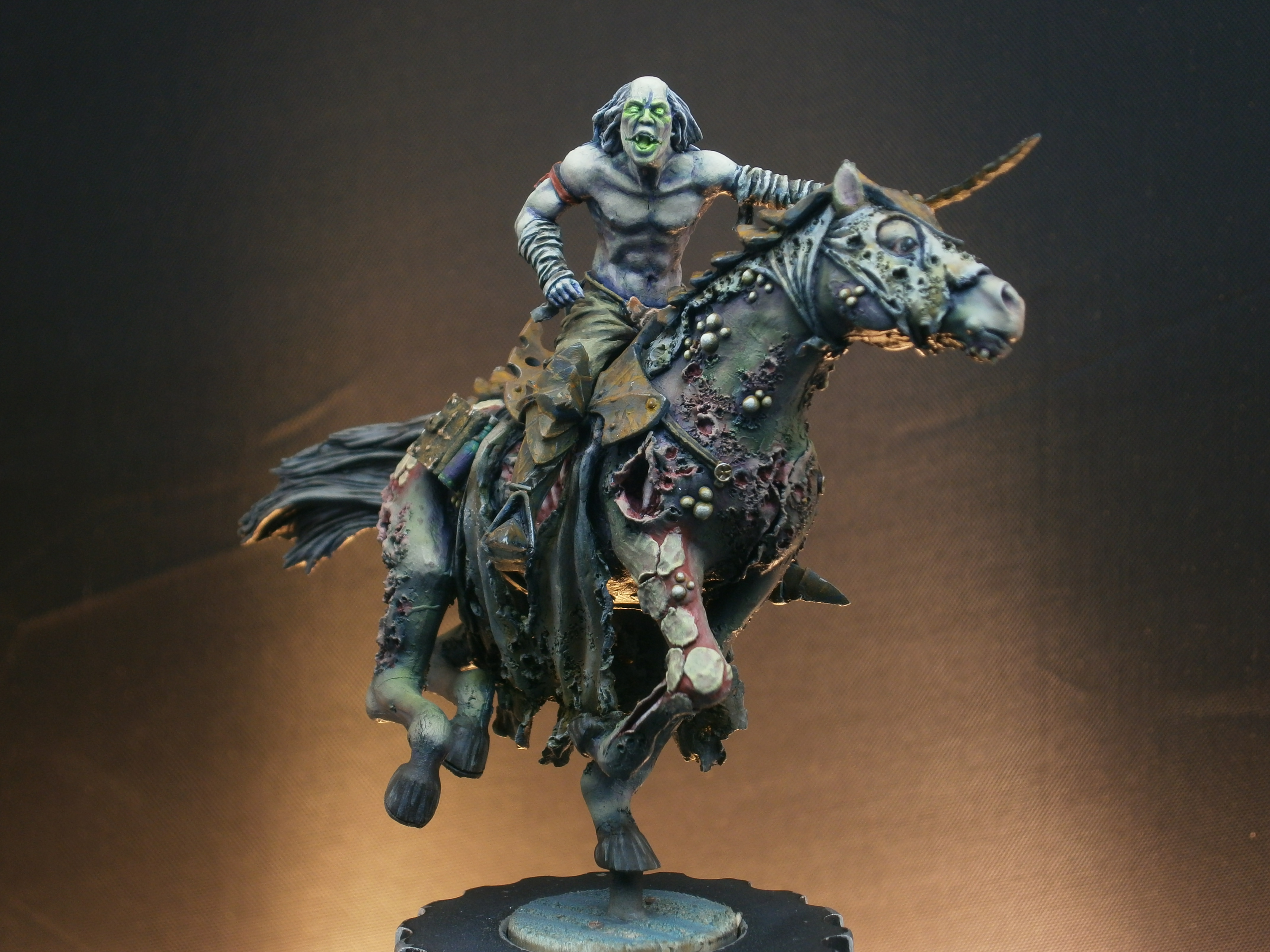 4 horsemen figures