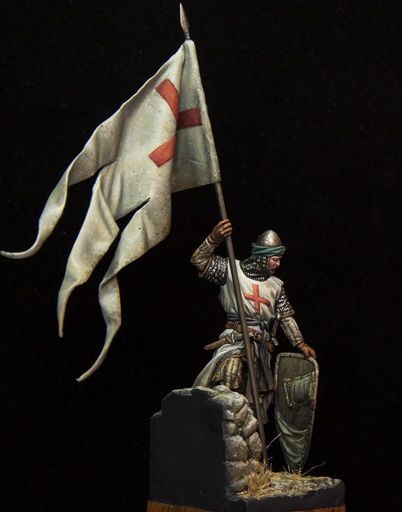 templar knight figure